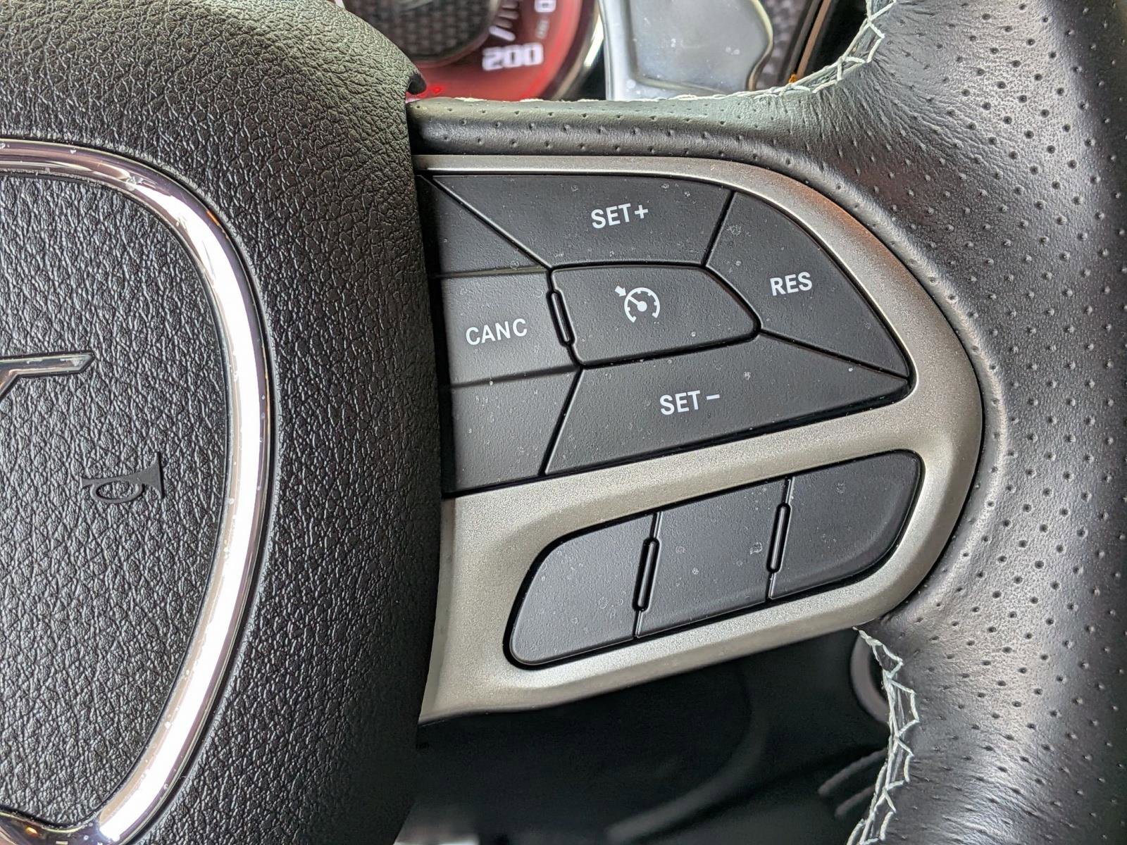 Used 2022 Dodge Challenger SRT Hellcat RWD image 18