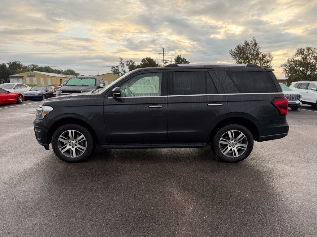 Used 2024 Ford Expedition Limited AWD/4WD image 7