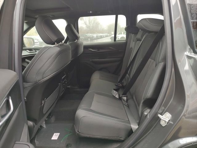 New 2026 Jeep Grand Cherokee Laredo image 23