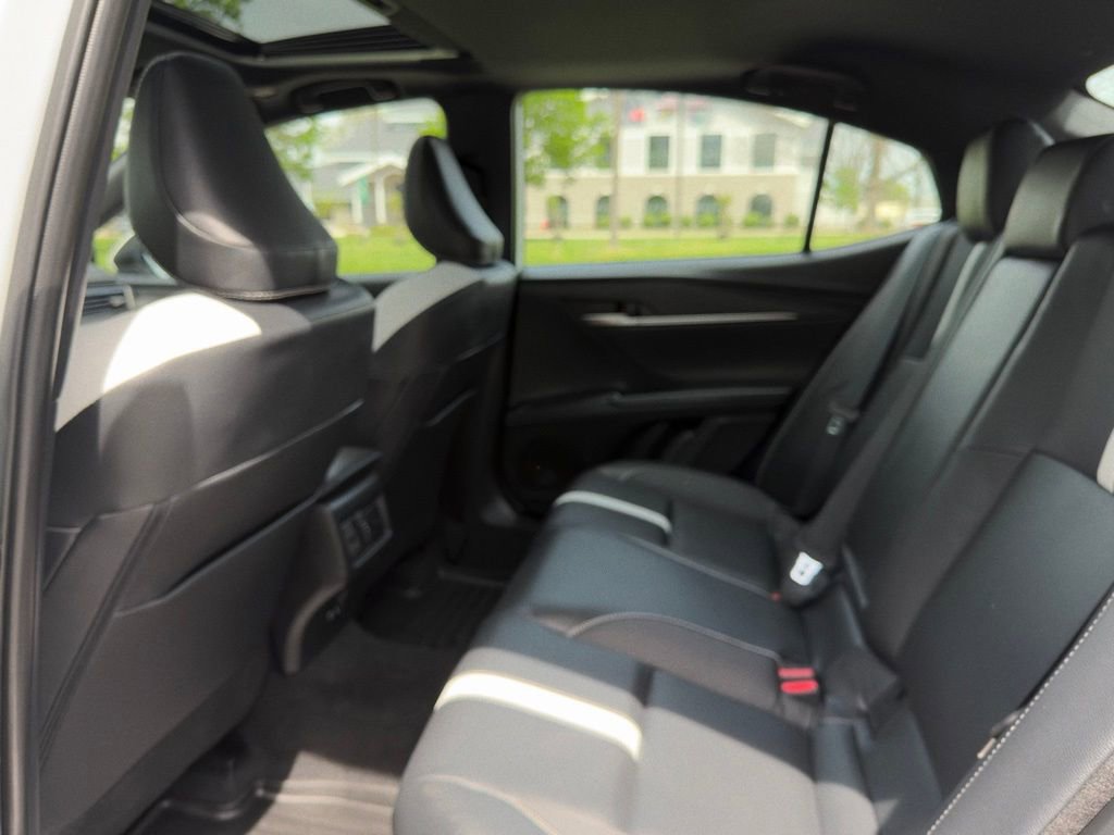 Used 2025 Toyota Camry SE w/ Convenience Package AWD/4WD image 24