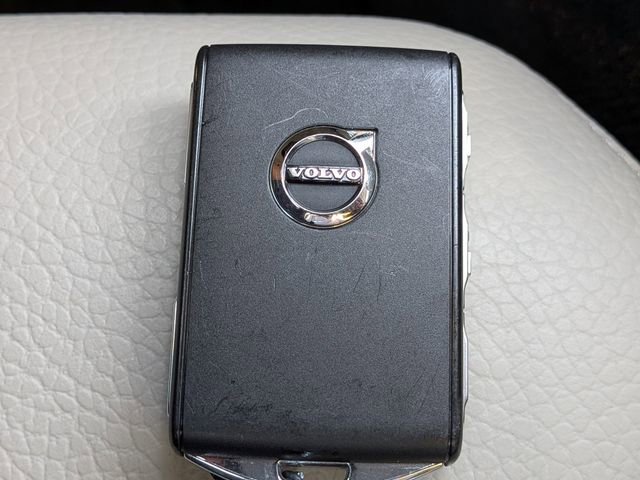 Used 2023 Volvo XC90 B6 Plus w/ Protection Package Premier image 37