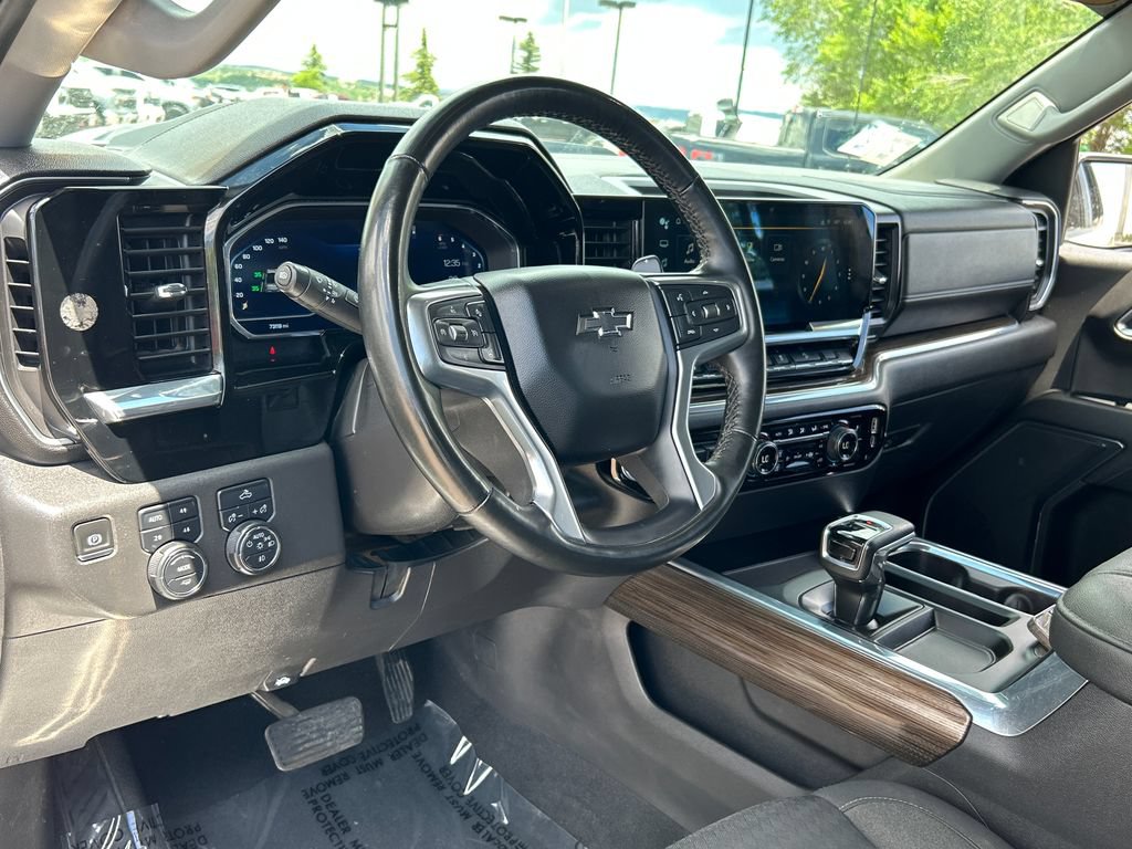 Used 2023 Chevrolet Silverado 1500 LT Trail Boss w/ Protection Package AWD/4WD image 7