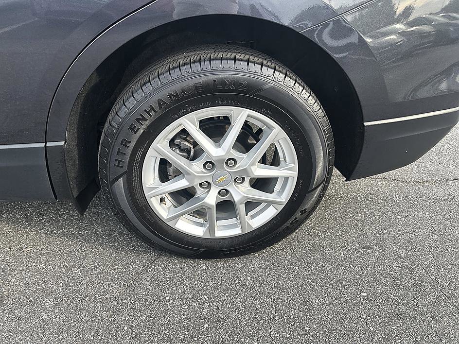 Used 2022 Chevrolet Equinox LS image 10