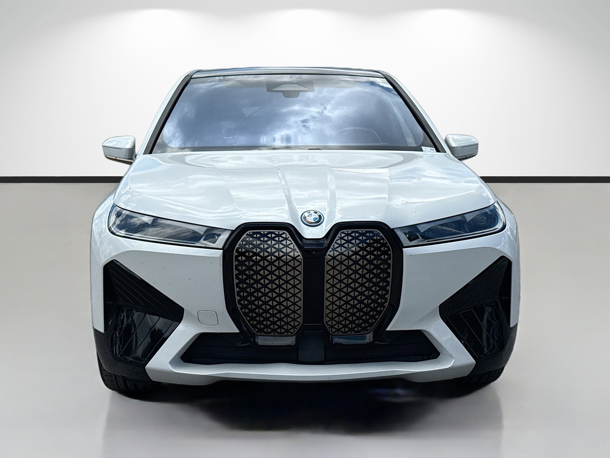 Used 2023 BMW iX M60 AWD/4WD image 8