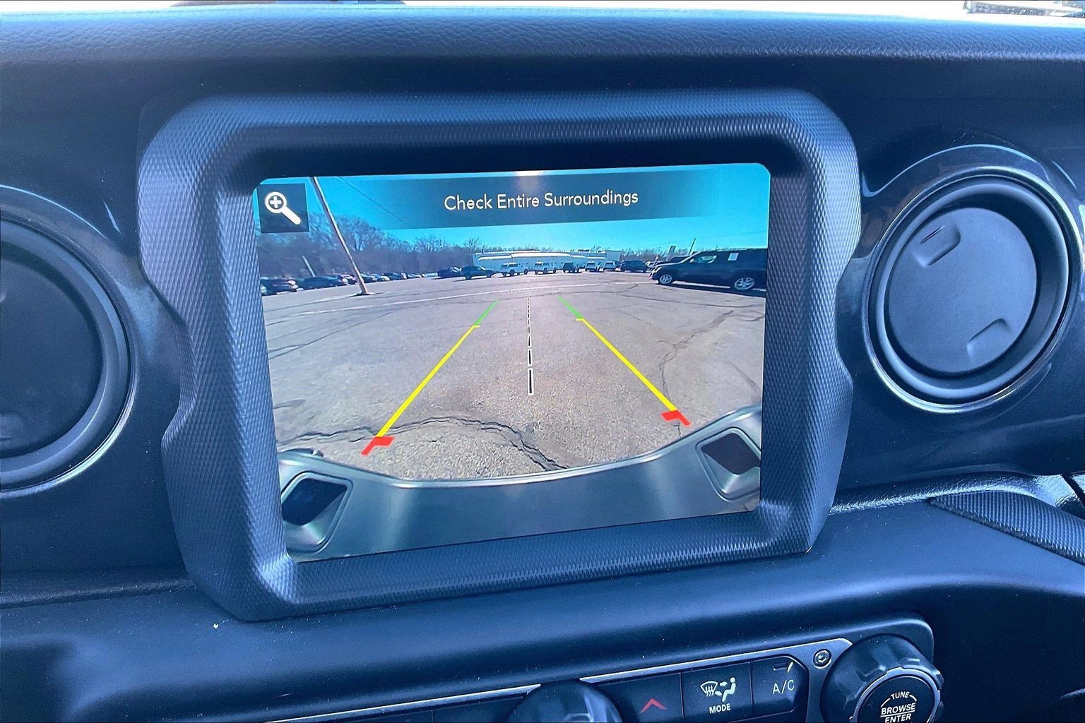 Certified 2022 Jeep Gladiator Sport image 19