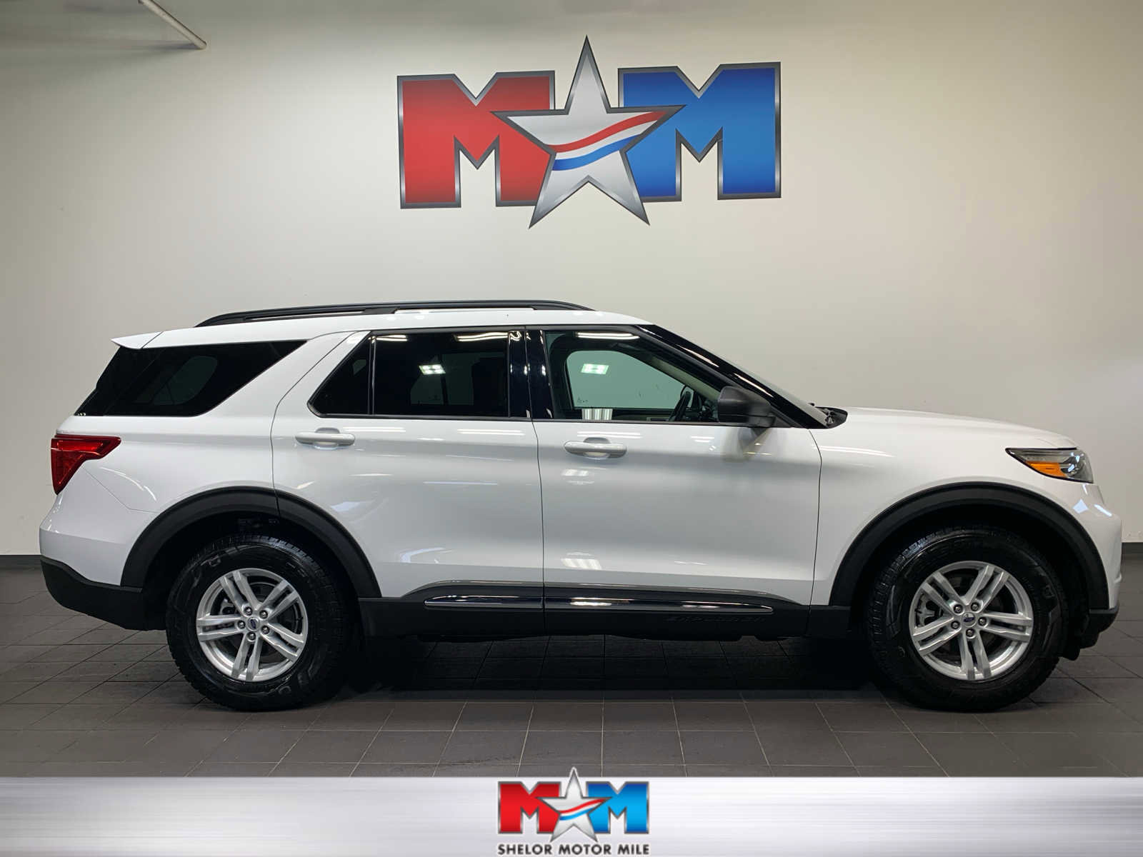 Used 2023 Ford Explorer XLT