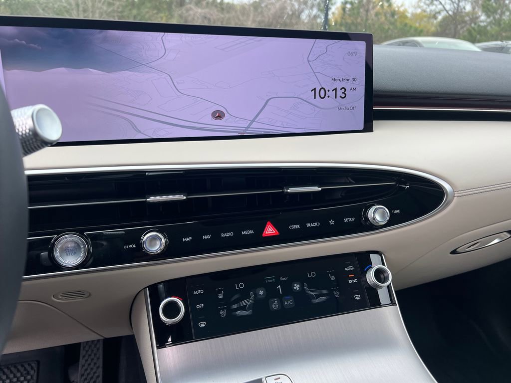 Used 2026 Genesis GV70 2.5T Advanced image 31