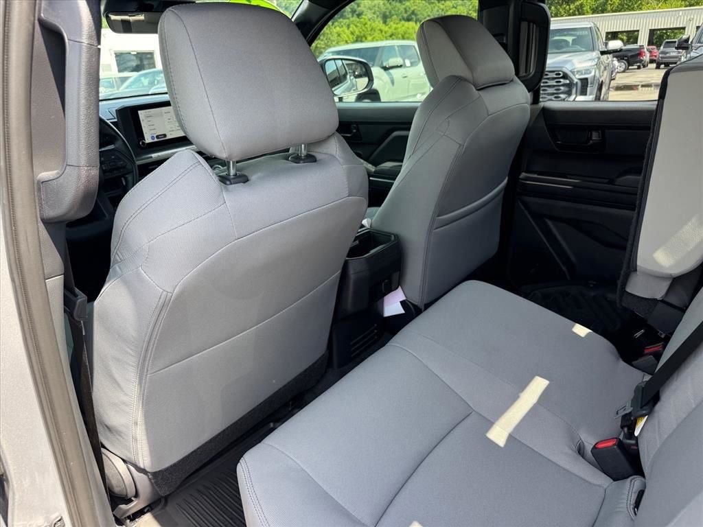 Used 2025 Toyota Tacoma SR5 AWD/4WD image 18