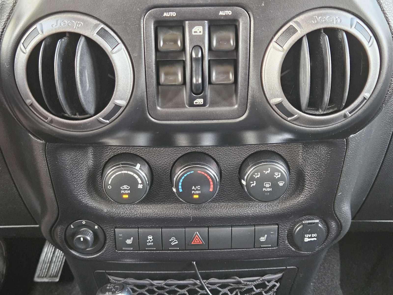 Used 2017 Jeep Wrangler Unlimited Sport w/ Quick Order Package 24S AWD/4WD image 19