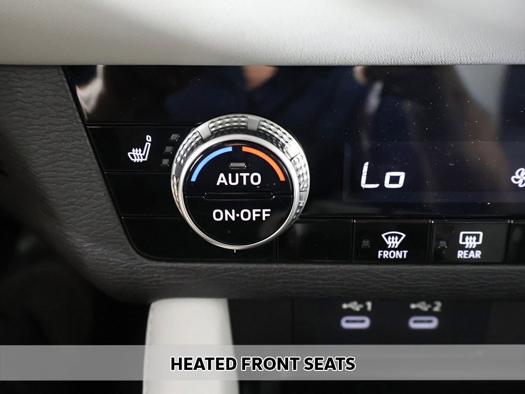 New 2025 Mitsubishi Outlander SE image 9