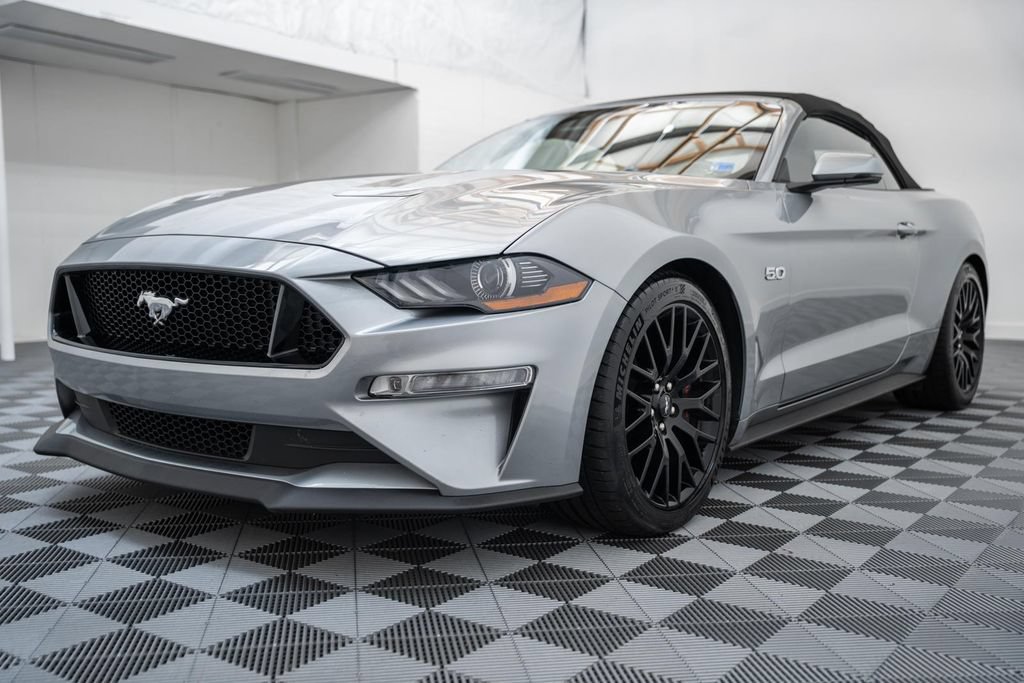 Used 2020 Ford Mustang GT Premium w/ GT Performance Package RWD image 3