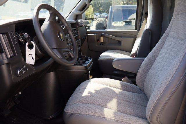 New 2025 Chevrolet Express 3500 w/ Power Convenience Package RWD image 17