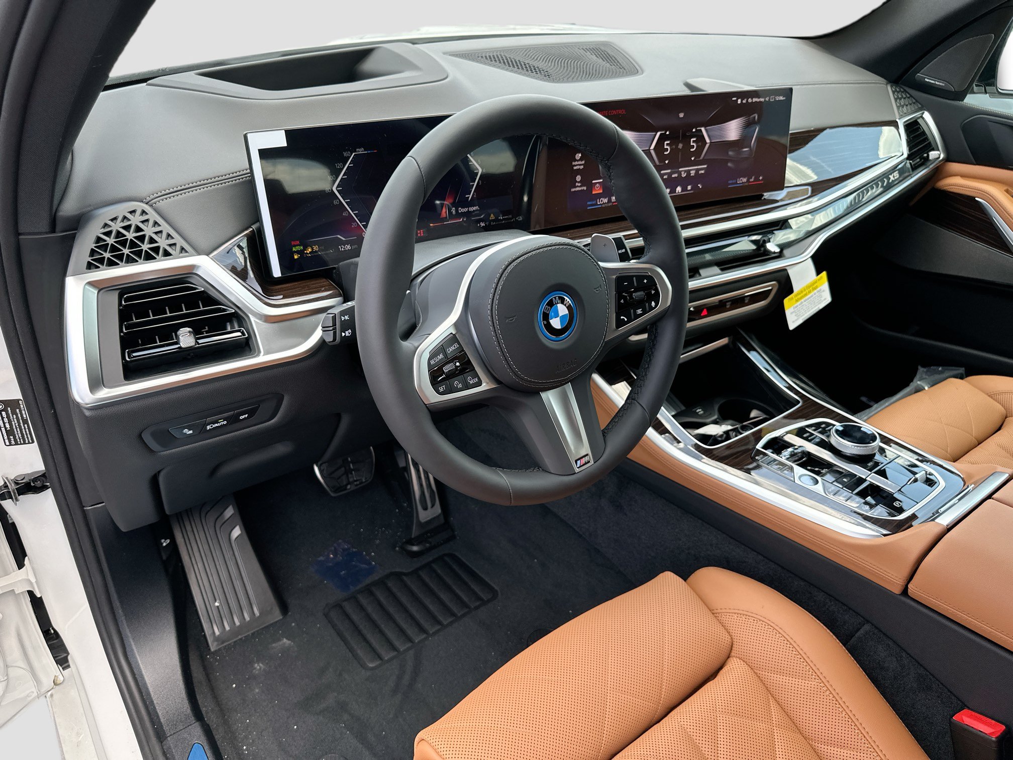 New 2026 BMW X5 xDrive50e w/ Executive Package AWD/4WD image 7