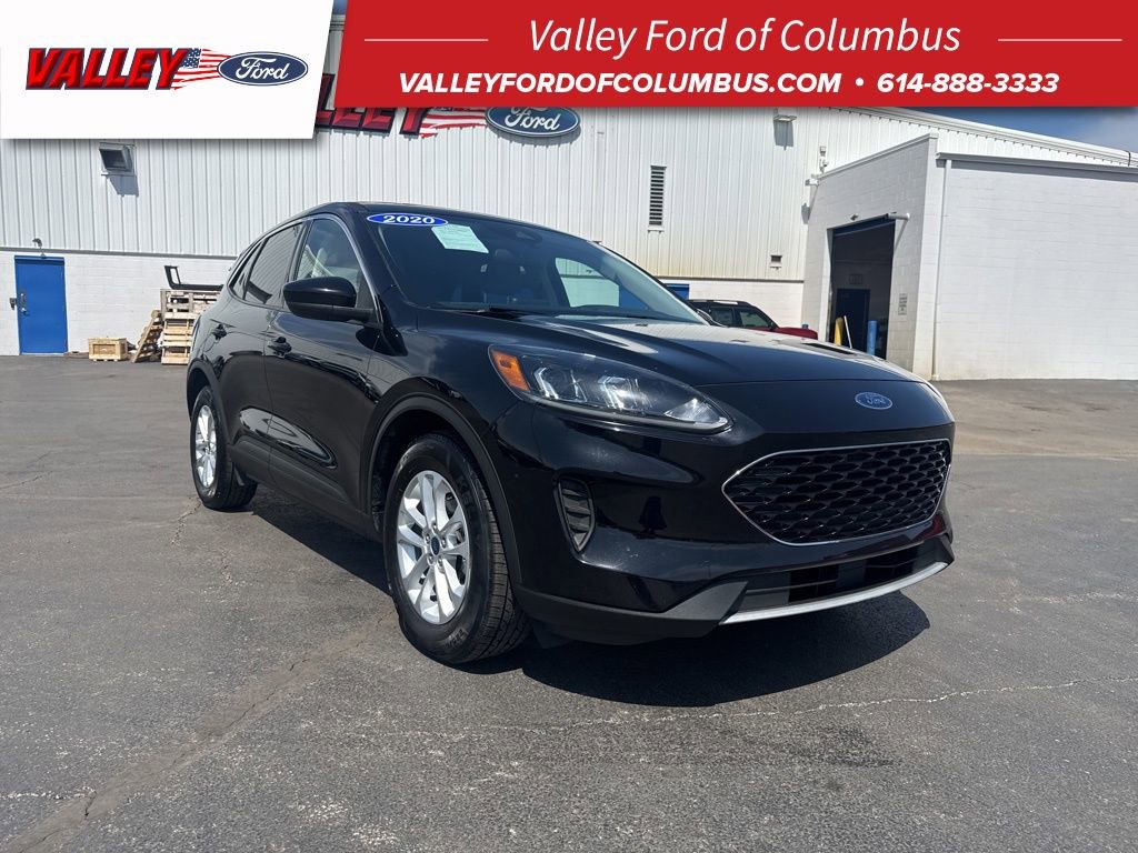 Used 2020 Ford Escape SE FWD image 1