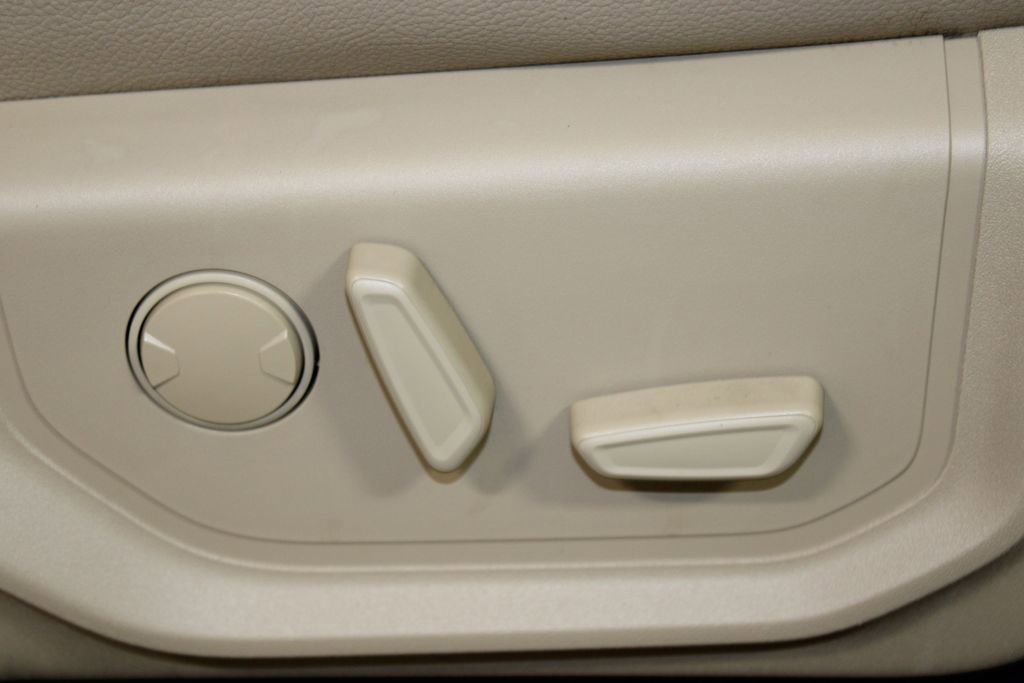 Used 2021 Ford F250 Lariat w/ Lariat Ultimate Package image 30