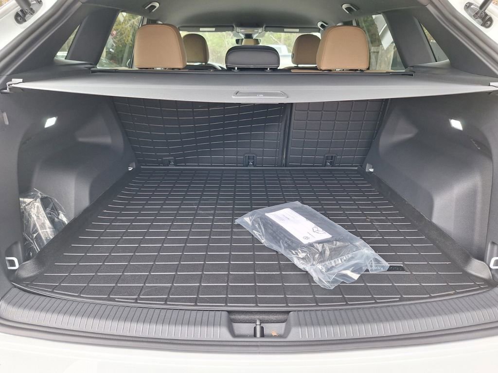 New 2026 Volkswagen Atlas Cross Sport SE image 25