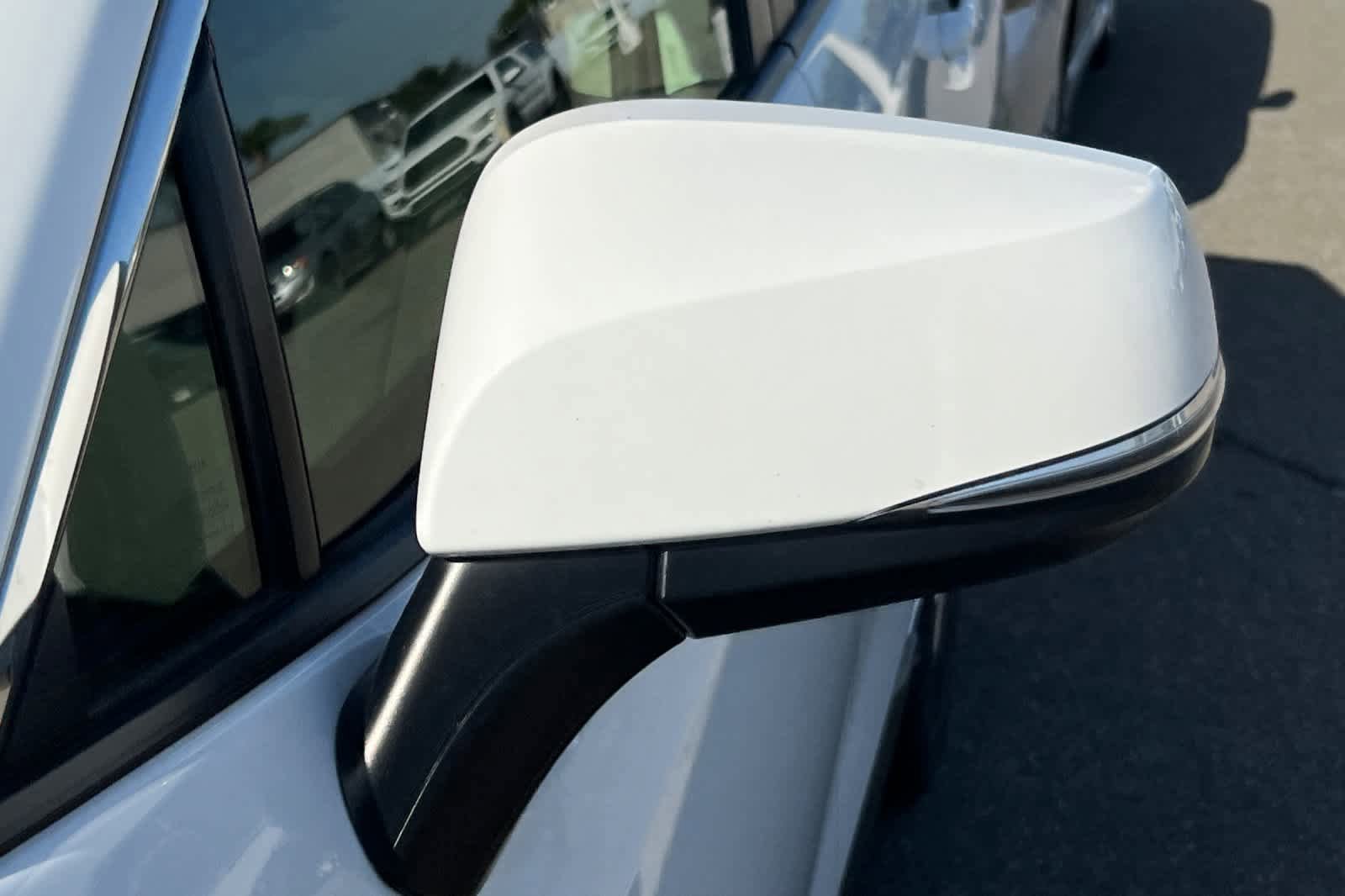 Used 2023 Toyota RAV4 LE AWD/4WD image 9