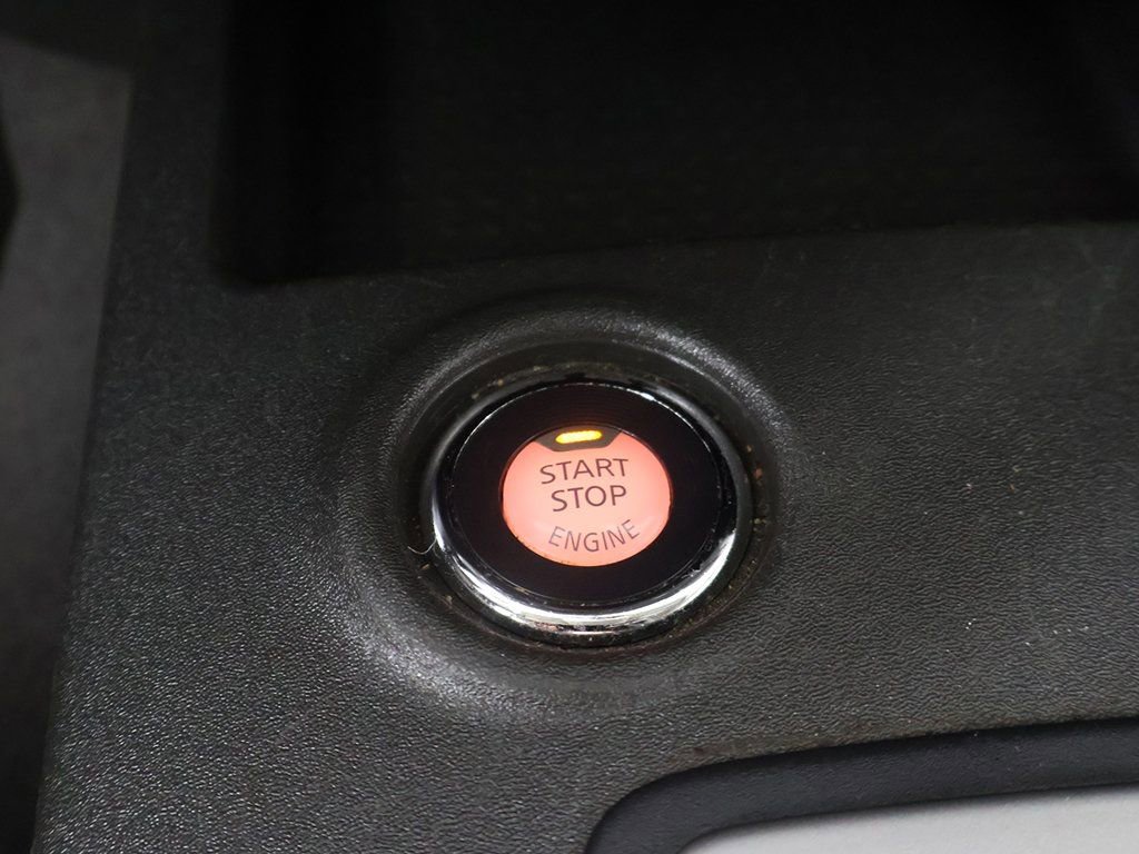 Used 2021 Nissan Frontier PRO-4X w/ Pro-4x Utility Package image 35