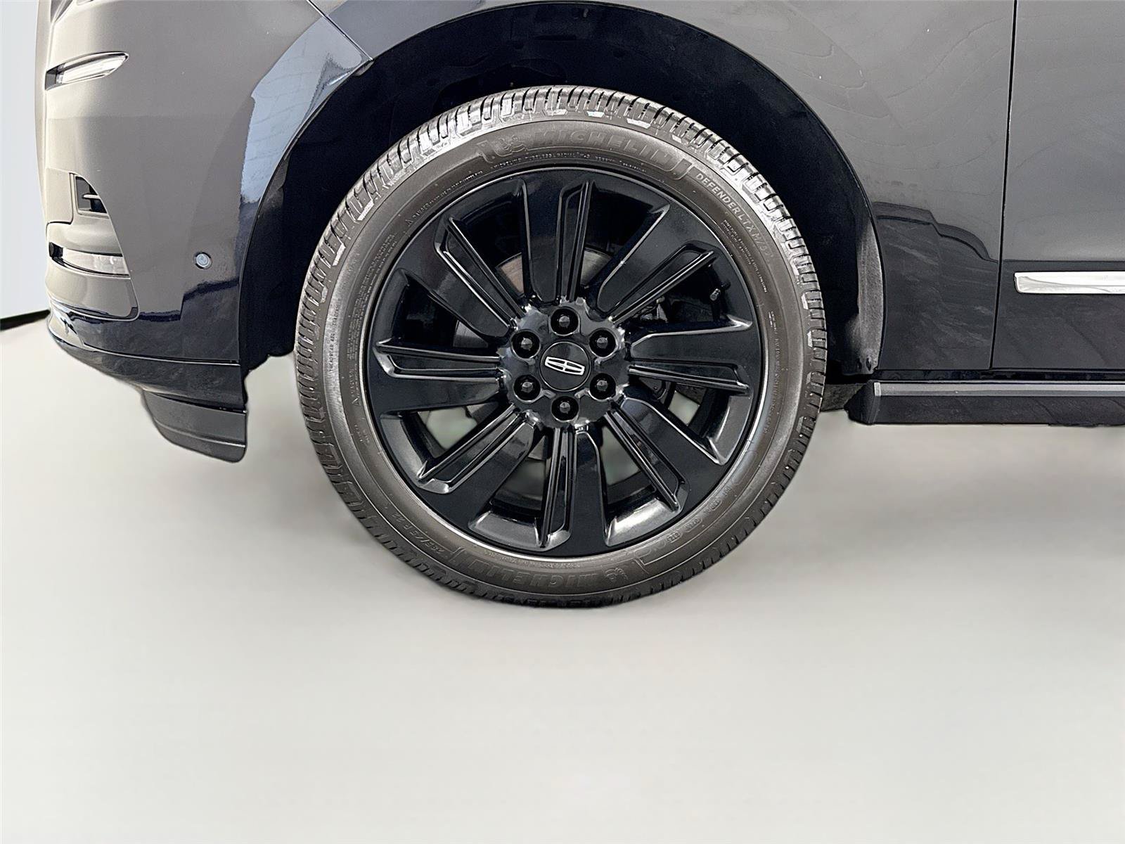 Used 2023 Lincoln Navigator Reserve AWD/4WD image 38