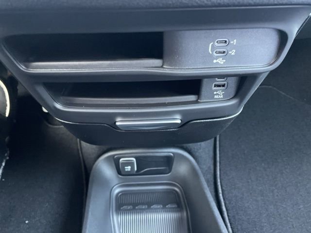 New 2026 Chrysler Pacifica Select image 31