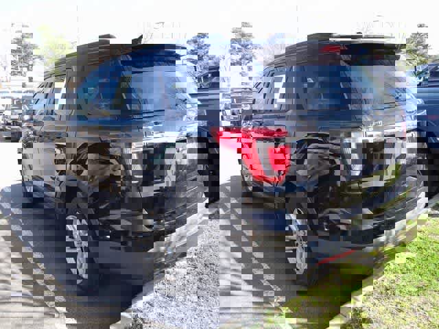 Used 2017 Ford Explorer FWD image 4