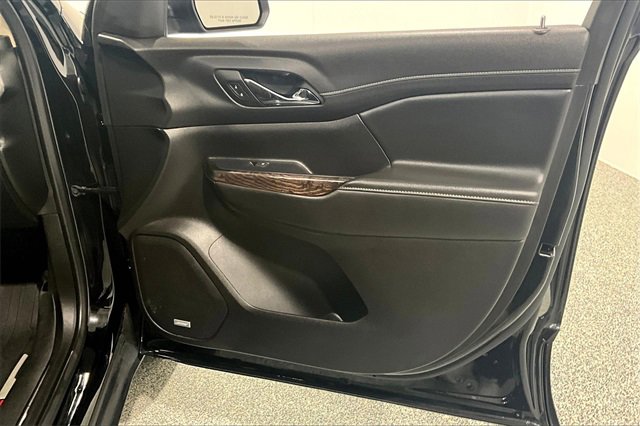 Used 2022 GMC Acadia Denali image 29