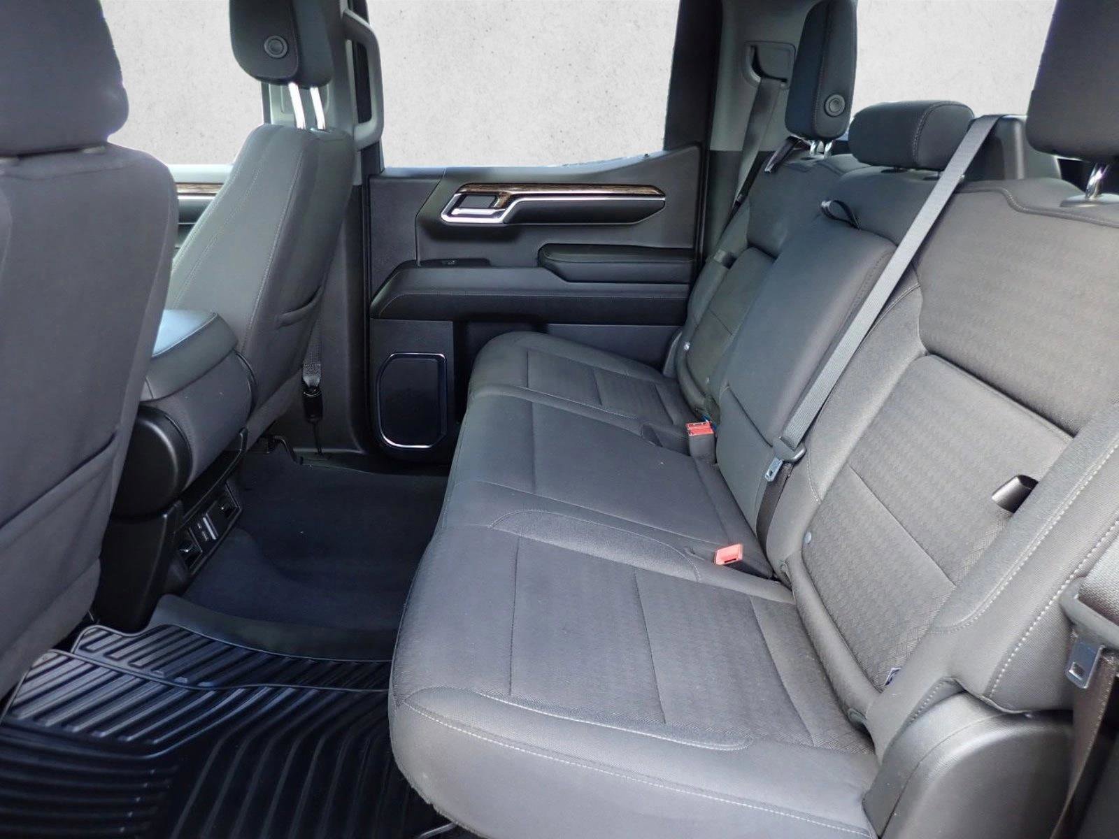 Used 2024 GMC Sierra 1500 Elevation AWD/4WD image 8