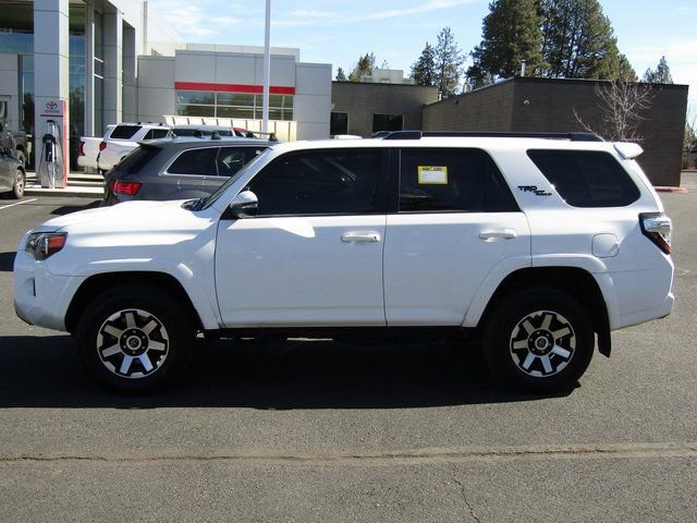 Certified 2023 Toyota 4Runner TRD Off-Road Premium w/ Moonroof Package image 2