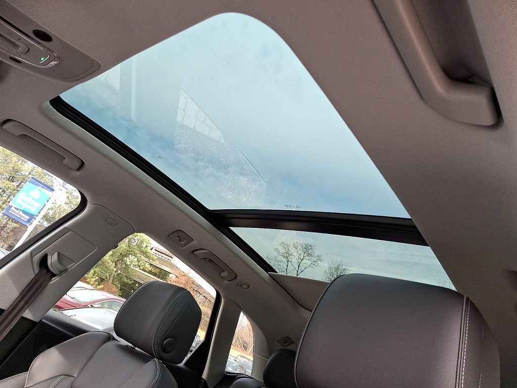 Used 2023 Audi Q5 e Premium Plus w/ Premium Plus Package image 16