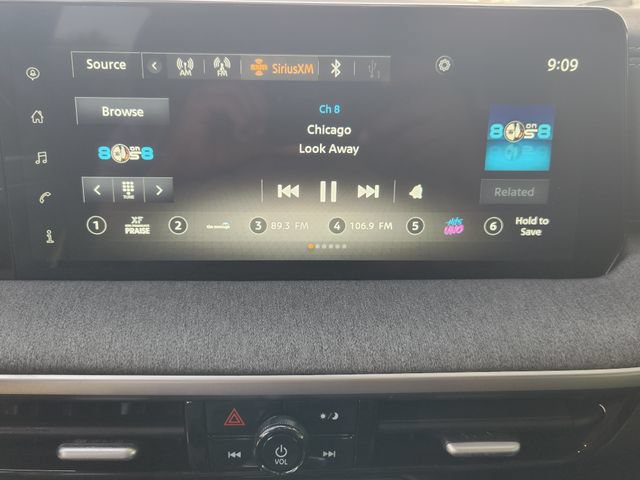 Used 2025 Nissan Kicks SV FWD image 16