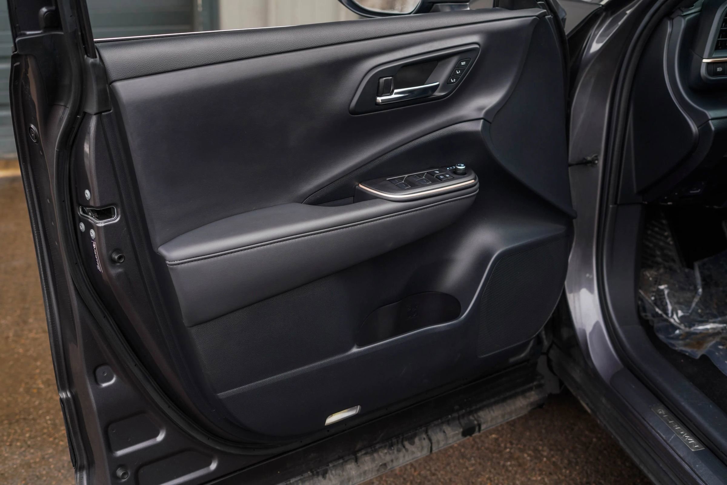 Used 2023 Toyota Crown Platinum image 9