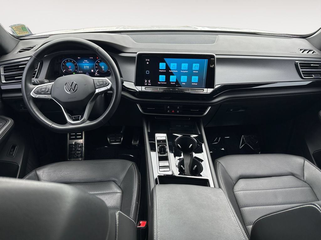 Used 2024 Volkswagen Atlas Cross Sport SEL R-Line AWD/4WD image 10