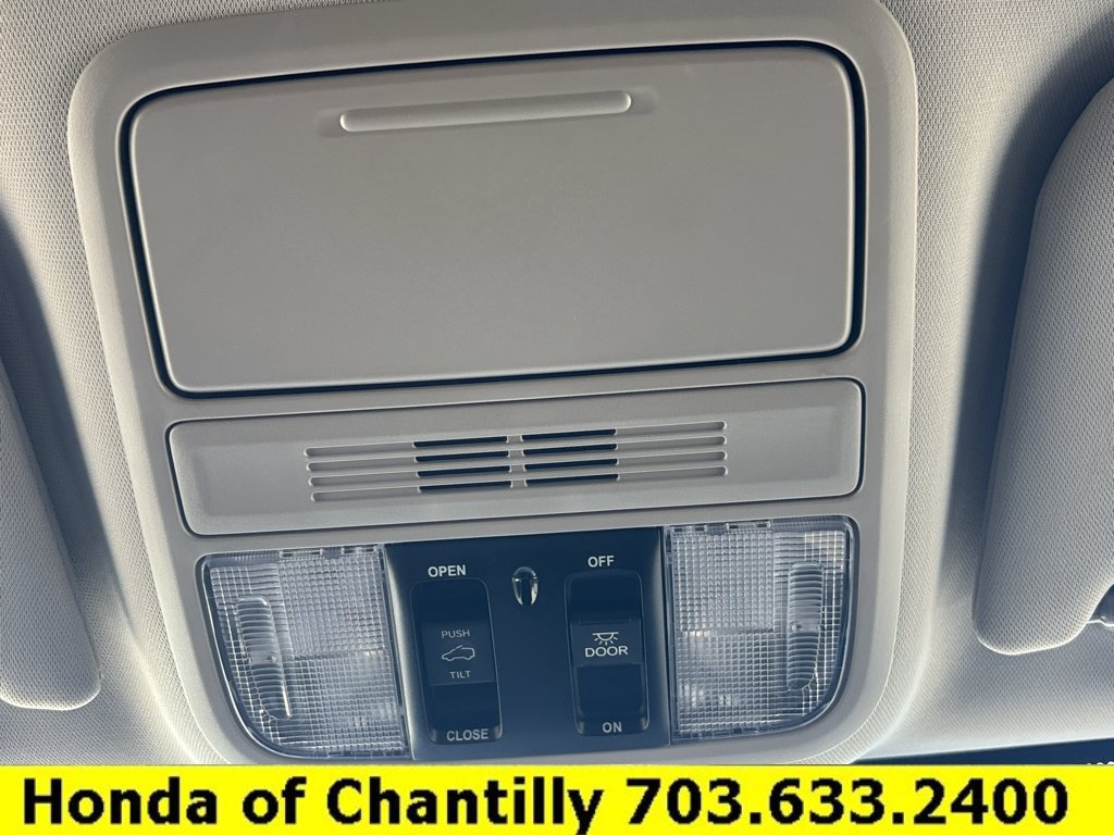 Certified 2025 Honda Odyssey EX-L image 20