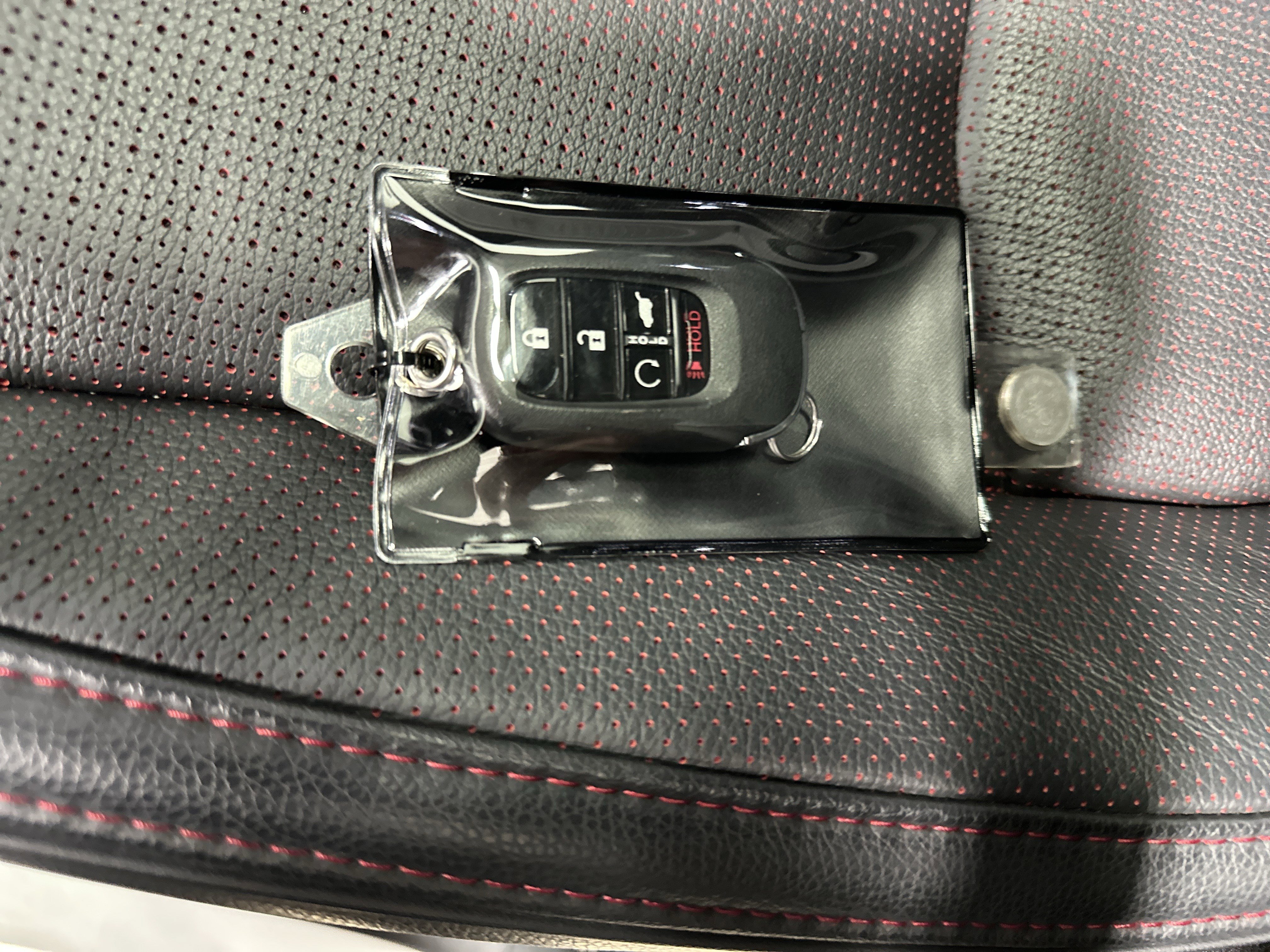 Used 2025 Honda Pilot Black Edition image 37