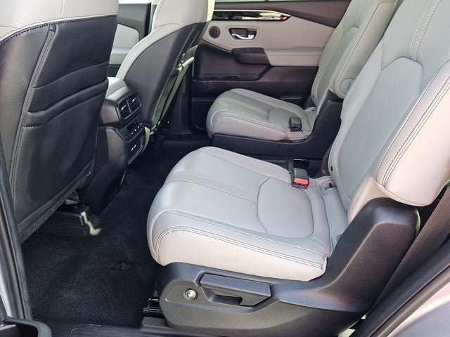 Used 2023 Honda Pilot EX-L image 13