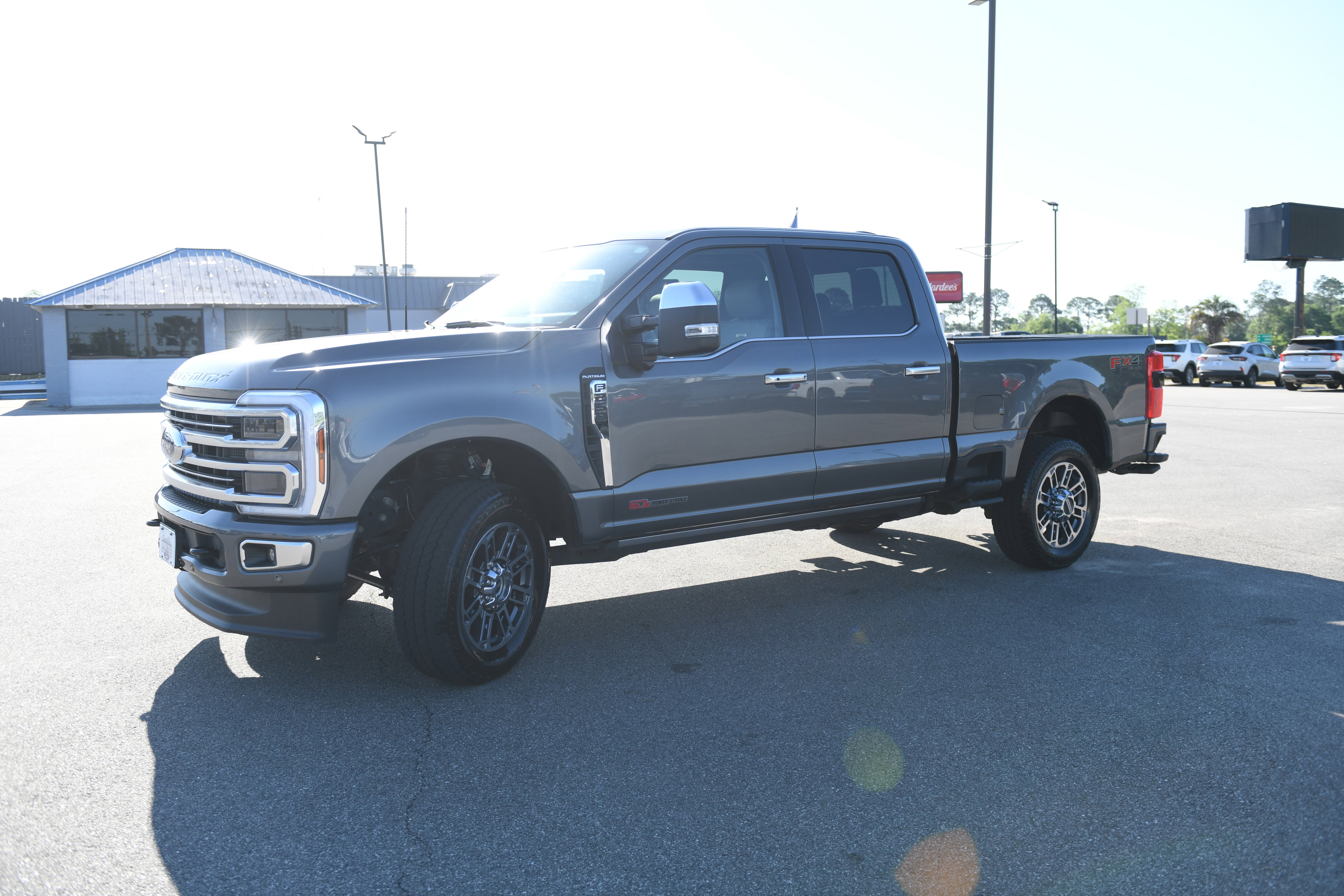 Used 2025 Ford F250 Platinum w/ Platinum Plus Package AWD/4WD image 9