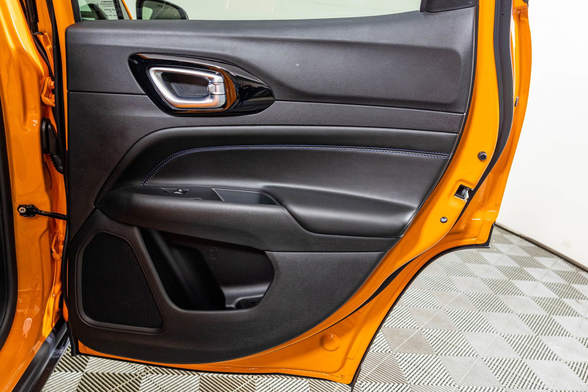 New 2026 Jeep Compass Latitude image 39