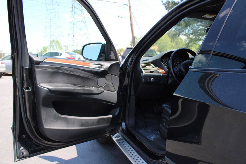 Used 2008 BMW X5 4.8i image 9