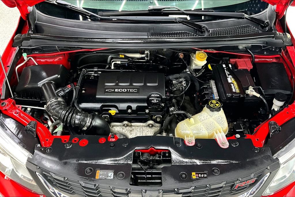 Used 2019 Chevrolet Sonic LT FWD image 30