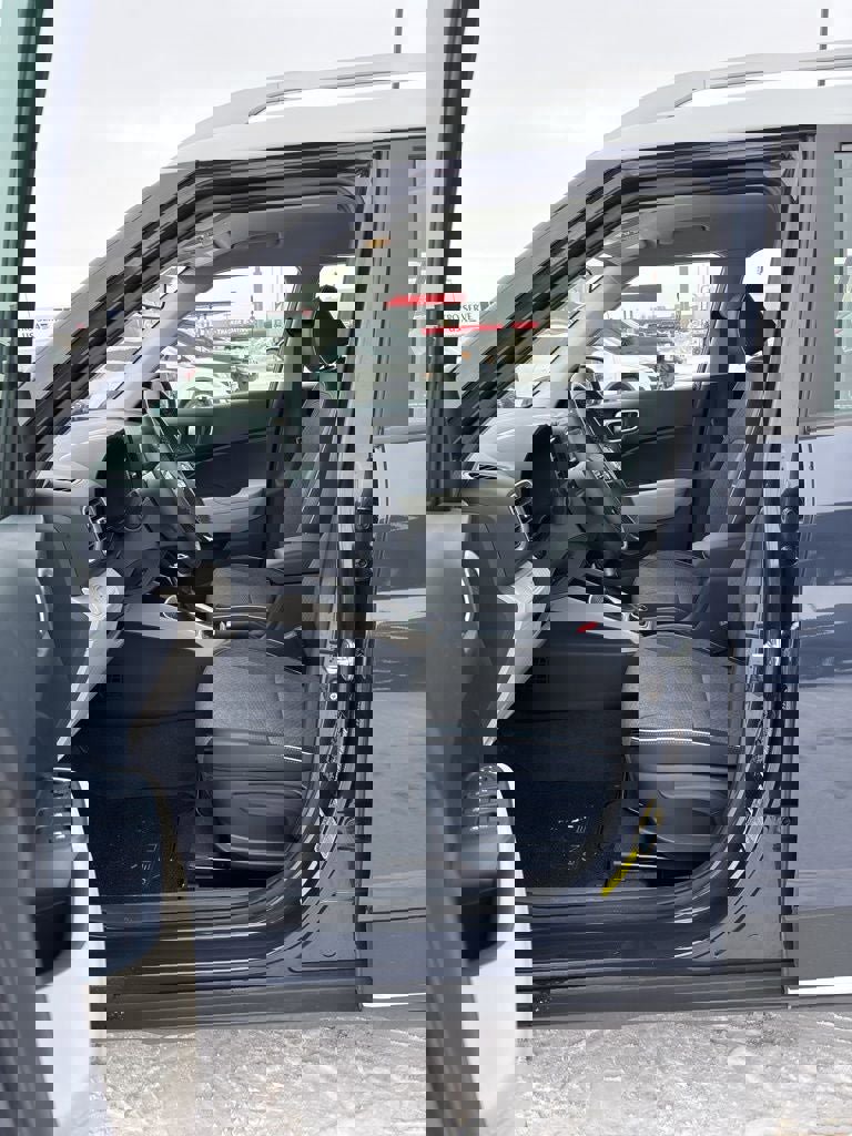 Used 2020 Hyundai Venue image 14