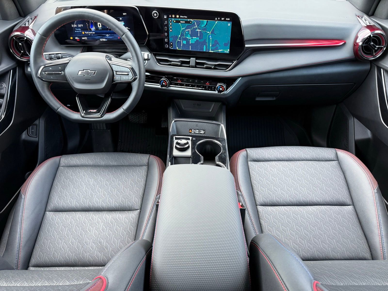 Used 2025 Chevrolet Equinox RS image 18