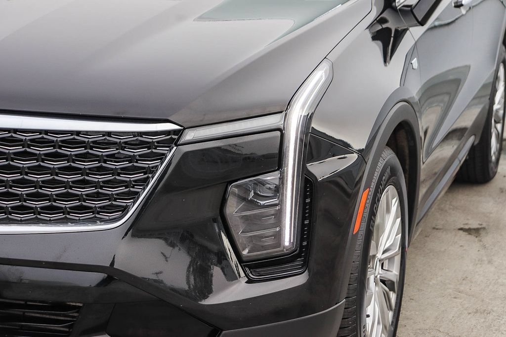 Used 2024 Cadillac XT4 Premium Luxury AWD/4WD image 5