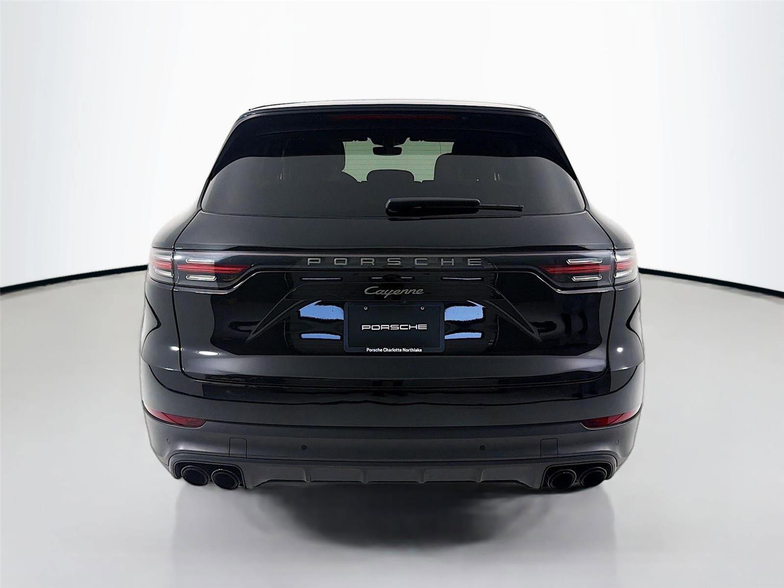 Certified 2023 Porsche Cayenne Platinum Edition AWD/4WD image 25