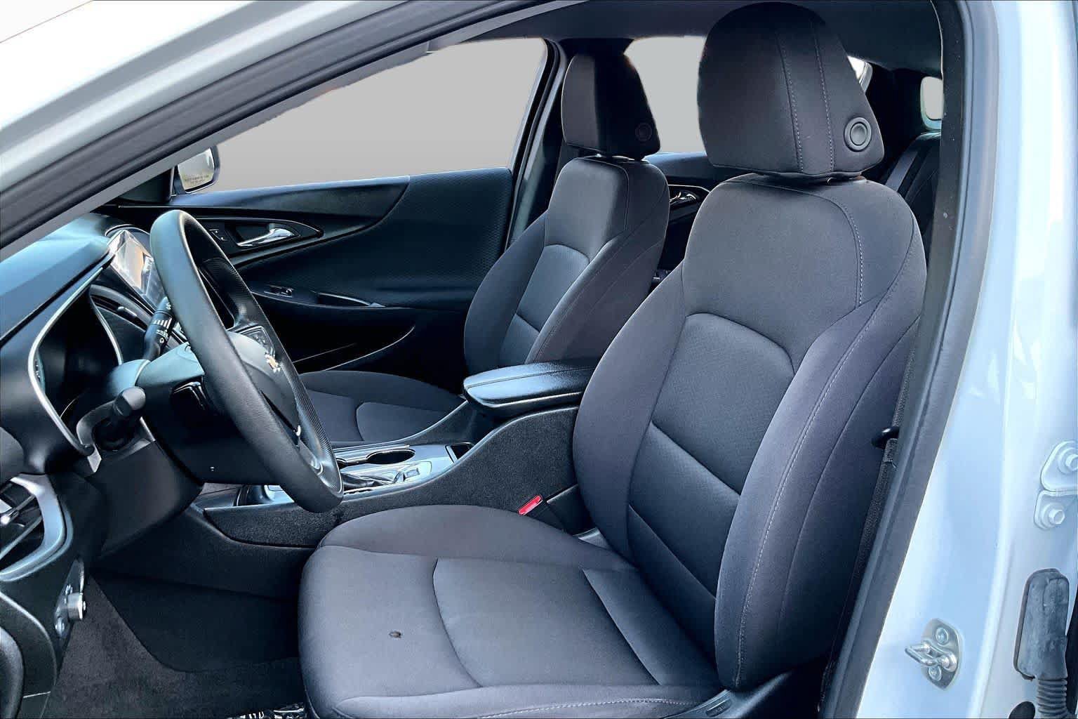 Used 2024 Chevrolet Malibu LT FWD image 8