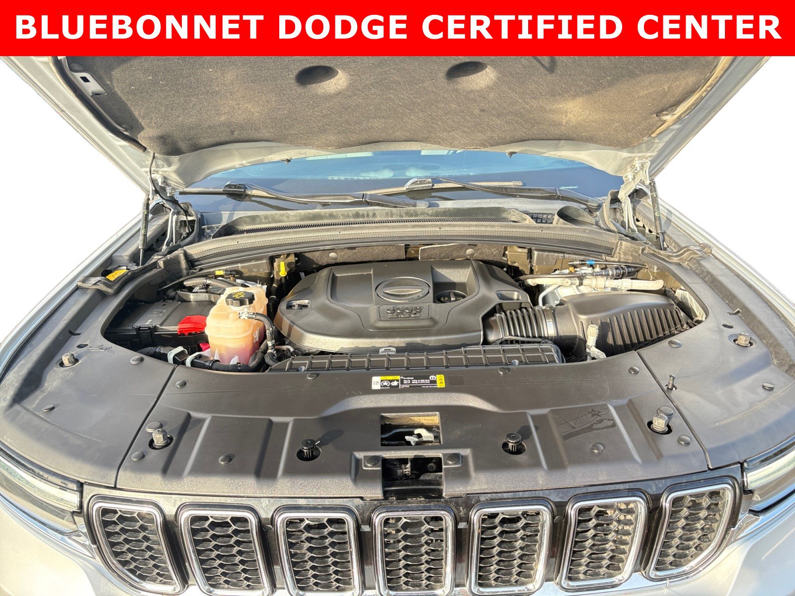 Used 2022 Jeep Grand Cherokee L Overland w/ Luxury Tech Group IV AWD/4WD image 23