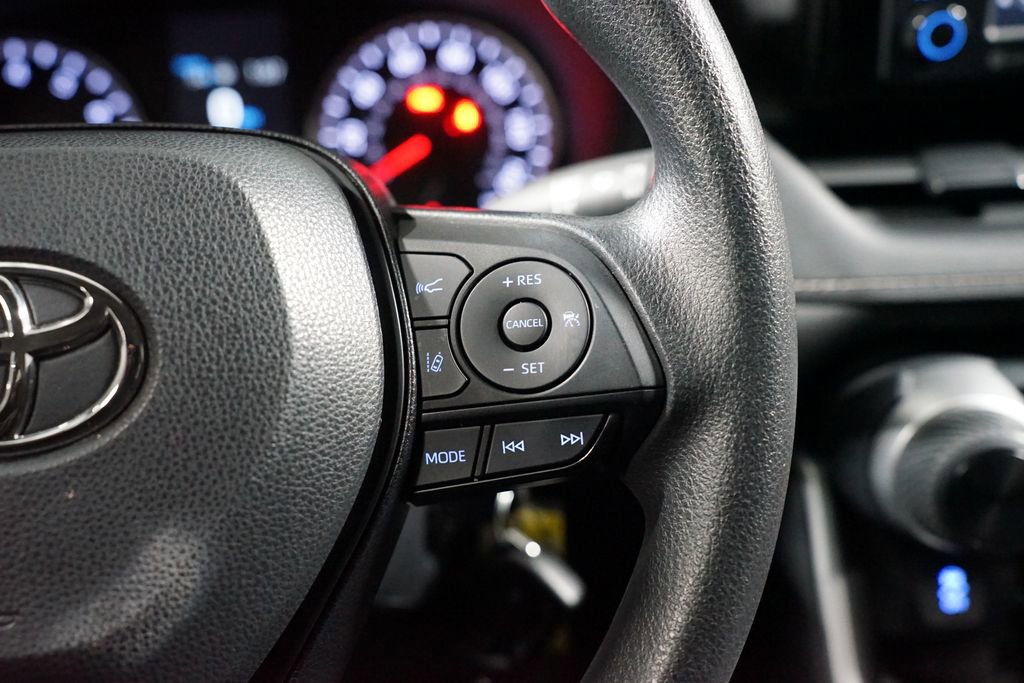 Certified 2022 Toyota RAV4 LE image 13