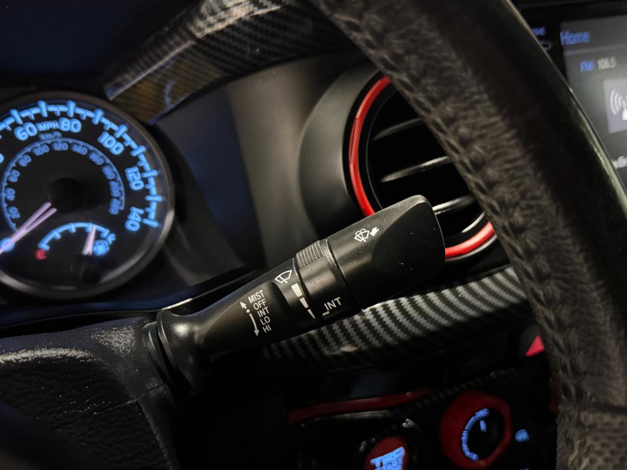 Used 2021 Toyota Tacoma TRD Off-Road w/ Technology Package AWD/4WD image 23