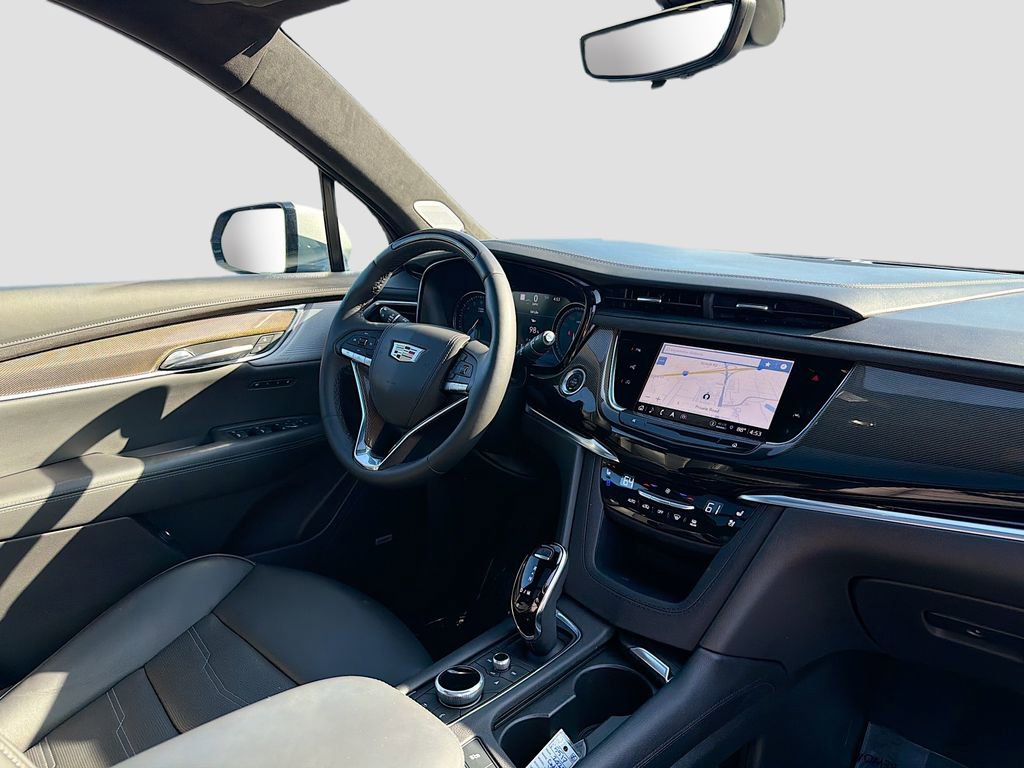 Certified 2025 Cadillac XT6 Premium Luxury w/ Platinum Package image 32