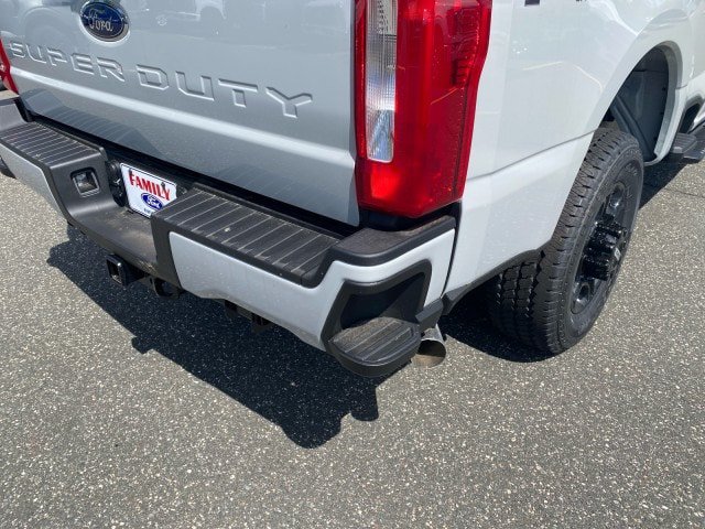 New 2026 Ford F250 XL w/ STX Appearance Package AWD/4WD image 39