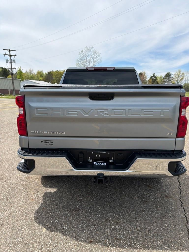 Used 2024 Chevrolet Silverado 1500 LT AWD/4WD image 6